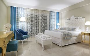 Anemos Luxury Grand Resort