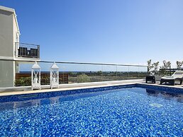 Anemos Luxury Grand Resort