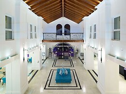 Anemos Luxury Grand Resort