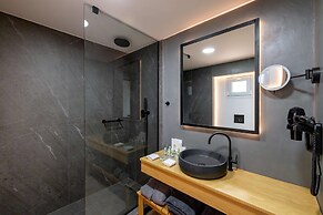 Anemos Luxury Grand Resort