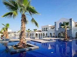 Anemos Luxury Grand Resort