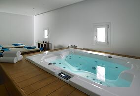 Anemos Luxury Grand Resort