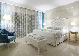 Anemos Luxury Grand Resort