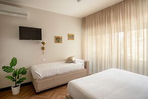 Daplace - Gran Torino Suites