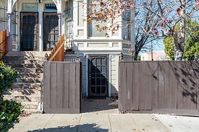 Bright & Spacious One Bedroom Apartment