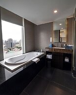 Novotel Suites Hanoi