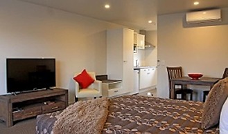 Acacia Lake View Motel