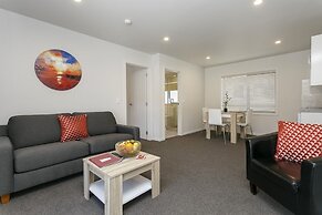 Acacia Lake View Motel