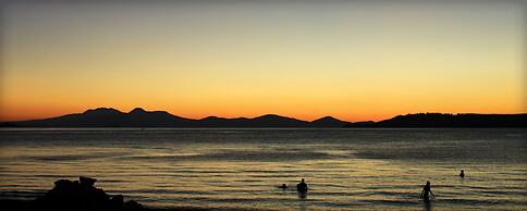 Acacia Lake View Motel