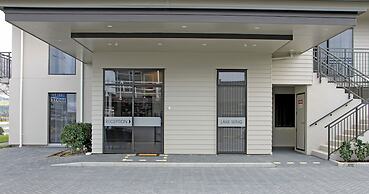 Acacia Lake View Motel