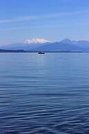 Acacia Lake View Motel