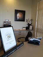 Acacia Lake View Motel