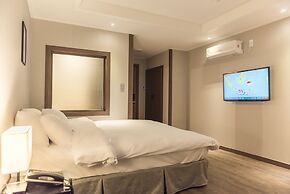 Check Inn Hotel Jeju