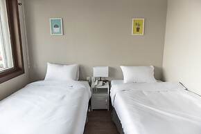 Check Inn Hotel Jeju
