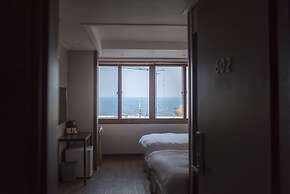 Check Inn Hotel Jeju