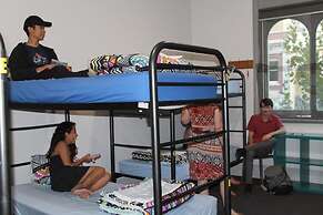 Britannia on William - Hostel