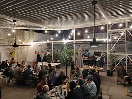 Britannia on William - Hostel