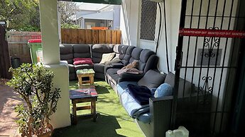 The Shiralee - Hostel