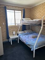 The Shiralee - Hostel