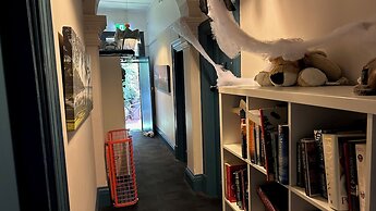 The Shiralee - Hostel