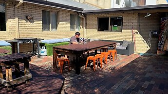 The Shiralee - Hostel