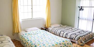 Guest House Shirahama R cafe – Caters to Women - Hostel