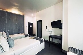 The ApplePeach House