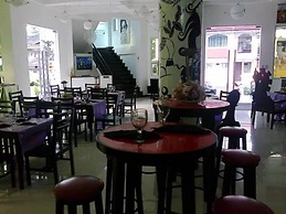 The ApplePeach House