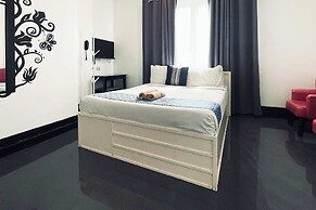 The ApplePeach House