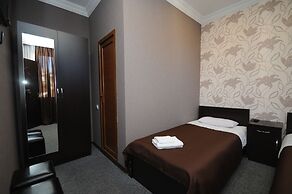 Hotel 7 Rooms