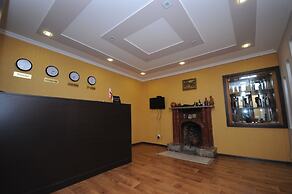 Hotel 7 Rooms