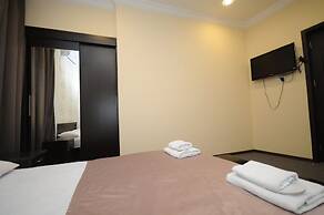 Hotel 7 Rooms
