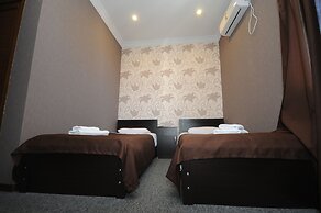 Hotel 7 Rooms