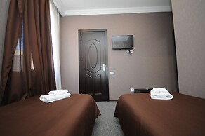 Hotel 7 Rooms