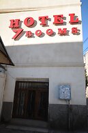 Hotel 7 Rooms