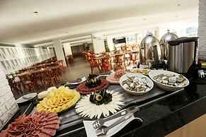 Gran Mareiro Hotel