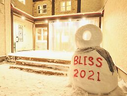 Bliss Lodging