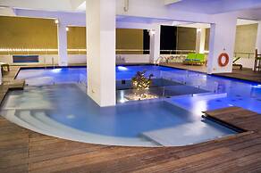 Ocean Edge Suites & Hotel Colombo