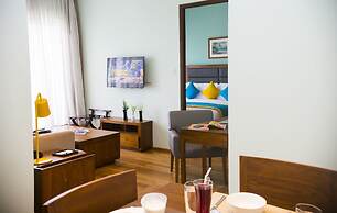 Ocean Edge Suites & Hotel Colombo