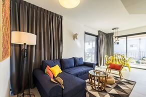 Mr. Promenade - By TLV2GO