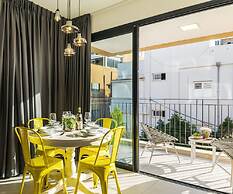 Mr. Promenade - By TLV2GO