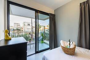 Mr. Promenade - By TLV2GO