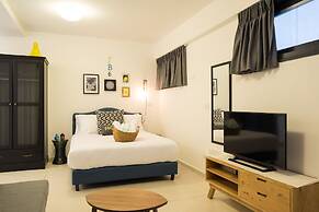 Mr. Promenade - By TLV2GO