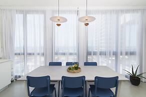 Mr. Promenade - By TLV2GO