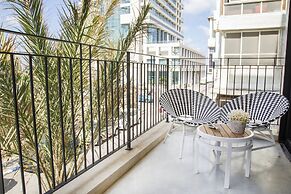 Mr. Promenade - By TLV2GO