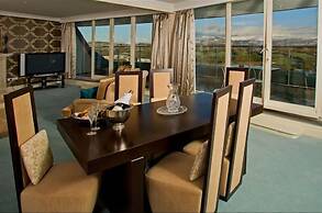 Step House Hotel