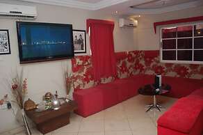 Dcove Hotel & Suites