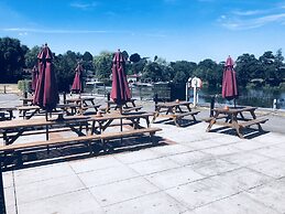 The Riverside Inn