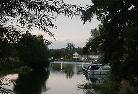 The Riverside Inn