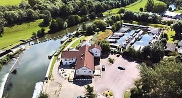 The Riverside Inn